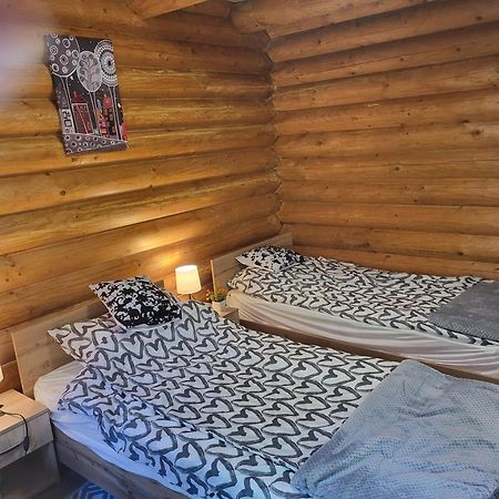 Appartement Woodhouse à Eger Extérieur photo