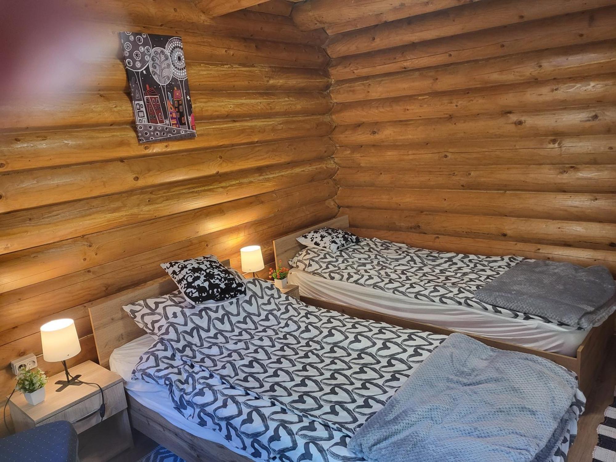 Appartement Woodhouse à Eger Extérieur photo