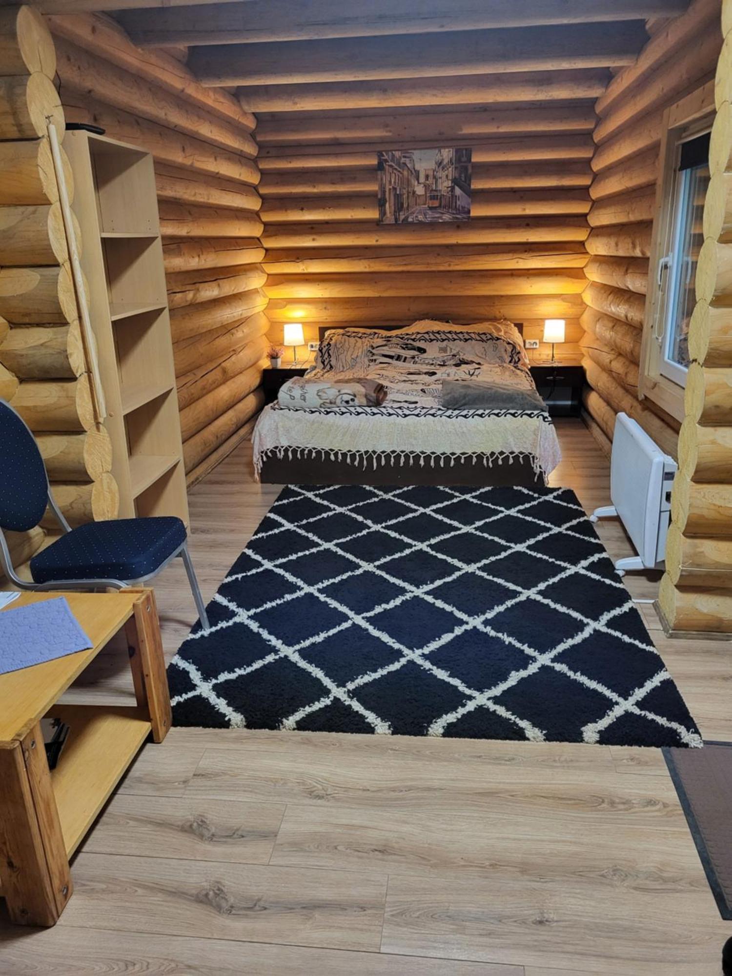 Appartement Woodhouse à Eger Extérieur photo